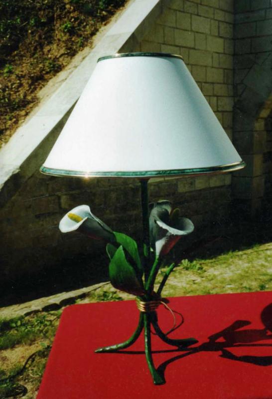 Lampe arômes en fer forgé