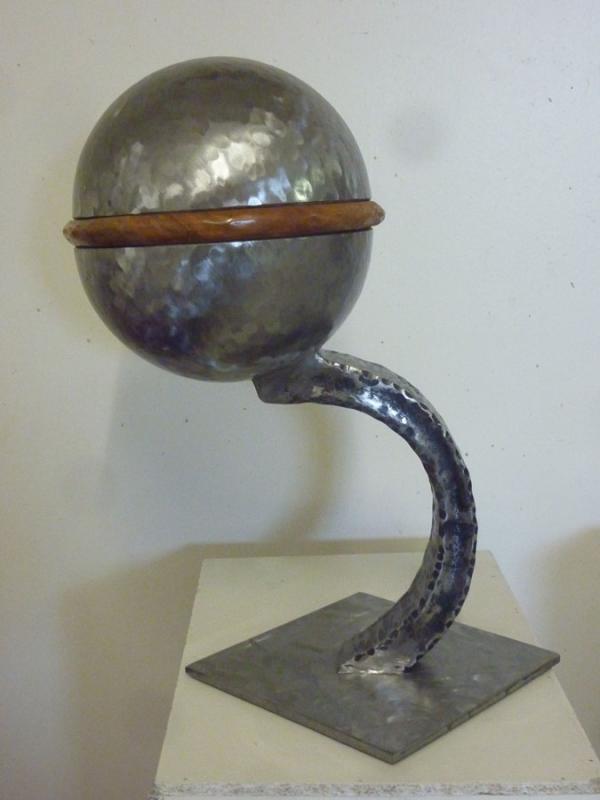Sculpture de Globe en fer